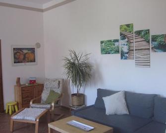 Ferienwohnung Pusteblume - Fürstenwalde - Living room