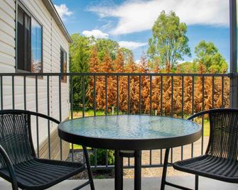High View Accommodation #6 - Windsor - Balcony