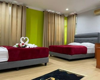 Samudera Hotel - Kuala Besut - Slaapkamer