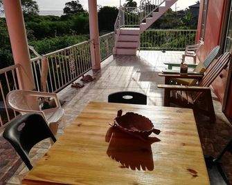 1 bedroom 1 Bath ultimate ocean view suite - Duncans - Μπαλκόνι