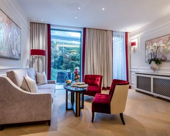 Hotel Schloss Mönchstein - זלצבורג - חדר שינה