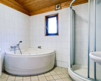 Bungalow in Holten near Forest Trails - Holten