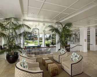 Premium Pool Ocean View 2 Double Beds at Kauai Beach Resort & Spa - Lihue - Lobby