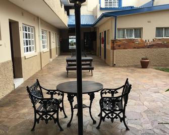 Zaks Place - Bulawayo - Patio