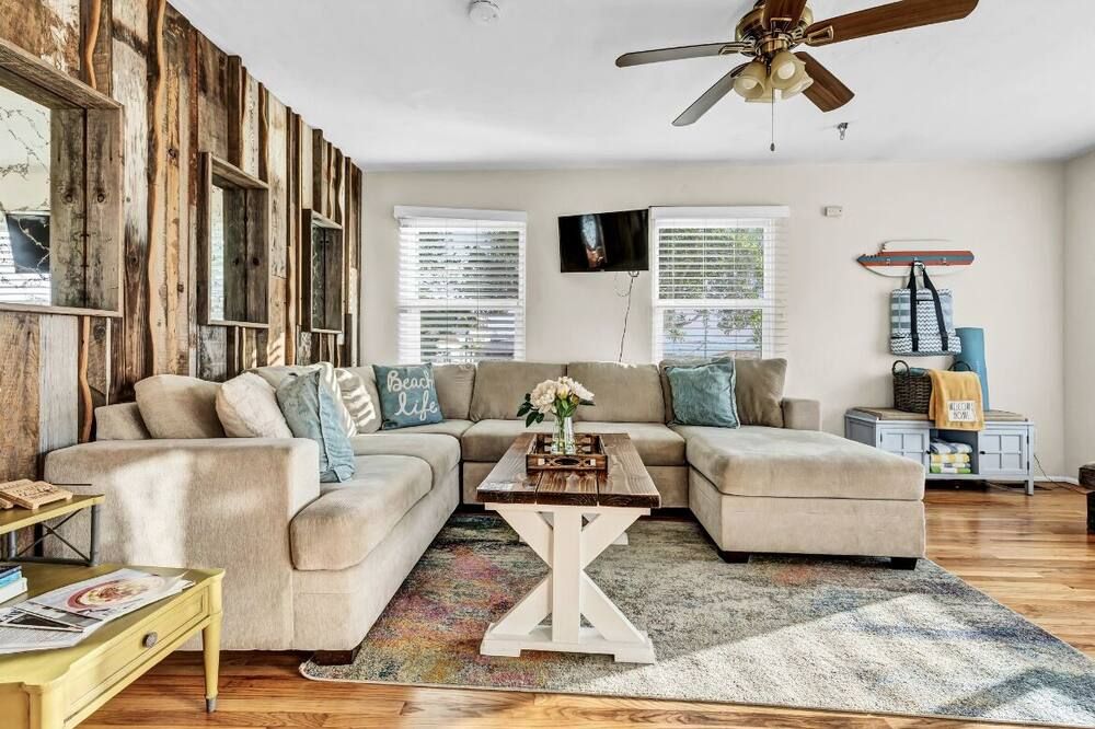 Rustic Coastal Retreat in Sunset Cliffs - سان دييغو - غرفة معيشة