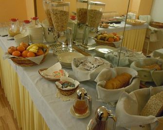 Swiss Lodge Nassa Garni - Lugano - Buffet