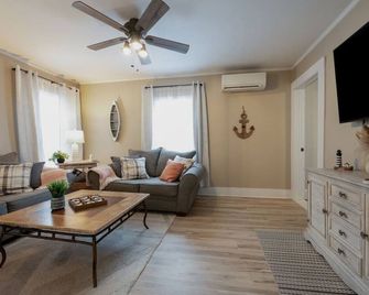 The Marblehead Inn - Beacons - Marblehead - Sala de estar