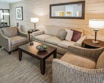 Palm Springs Tennis Club - Palm Springs - Living room