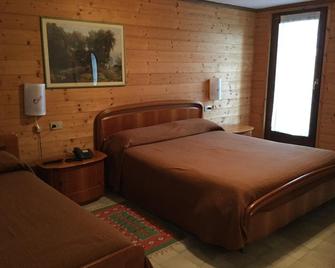 Albergo Ciori - Asiago - Спальня