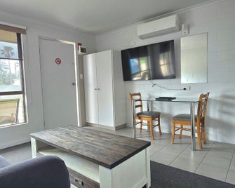 Albatross Motor Inn - Lakes Entrance