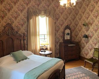 Historic country 5 BR estate in Springfield; near Nashville, Clarksville - Springfield - Habitación