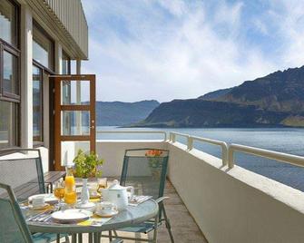 The Cliff Hotel - Neskaupstadur - Balcony