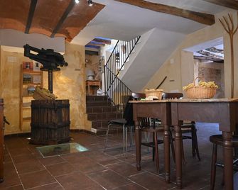 Charming cottage for couple 8/11 people very close to the beach - El Vendrell - Restaurante