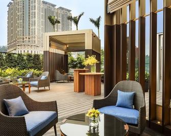 سيتي أوف دريمز – ماكاو - Macau - شرفة مرصوفة