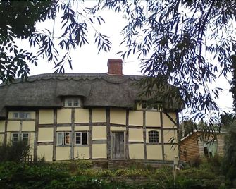 The Steppes - B&B - Hereford - Budova