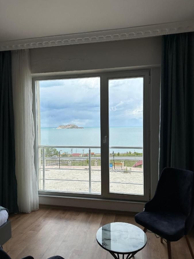 Van Orient Hotel