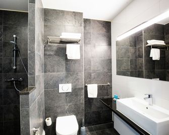 Bastion Hotel Tilburg - Tilburg - Building