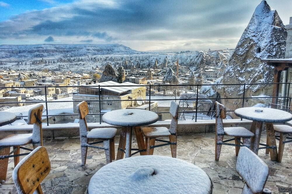 Mithra Cave Cappadocia - גורמה - מרפסת