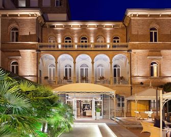 Villa Adriatica Ambienthotels - Rimini - Gebäude