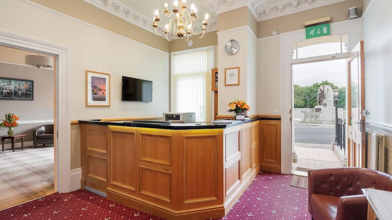 Invicta Hotel