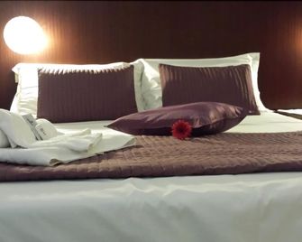 Galleria Frascati Rooms and Apartment - Frascati - Schlafzimmer