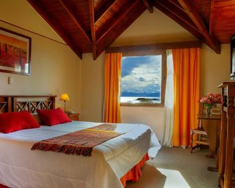 تيراثا كويرونيس هوتل - إلكالافيت - غرفة نوم