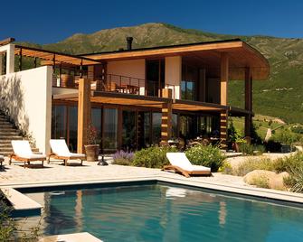 Clos Apalta Residence - Santa Cruz - Piscina