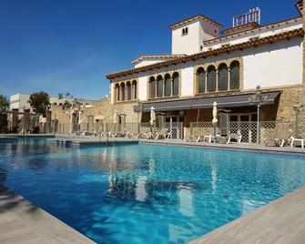 Hotel Castell Blanc - Roses - Bazén