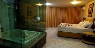 King Konfort Hotel - Maringá - Camera da letto