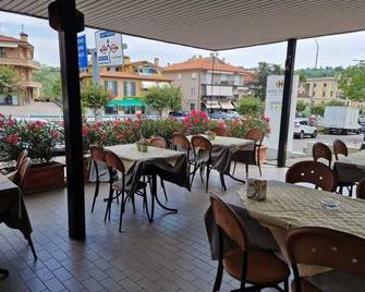 Hotel Dogana - Serravalle - Restaurante