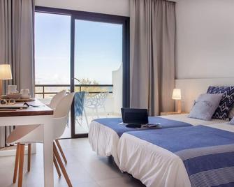 Gaviota - Emar Hotels Adults Only - Es Caló - Schlafzimmer