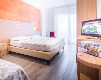 Hotel Bologna - Lignano - Schlafzimmer