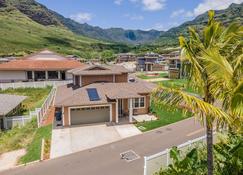 Paradise Mahalo! Oahu Ocean View Family Retreat Sleeps 14 Million Dollar View! - Waianae - Edificio