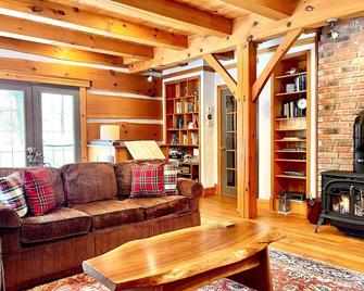 Luxury Log Home, Southern Georgian Bay - Explore Blue Mountain to Tobermory - Meaford - Sala de estar