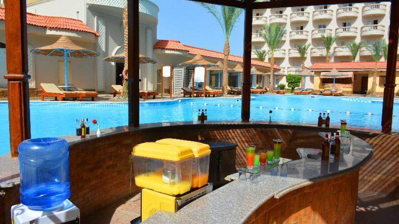 Hawaii Le Jardin Aqua Resort - Families and Couples Only