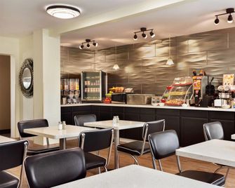 Hawthorn Extended Stay by Wyndham Saint Robert - St Robert - Restoran