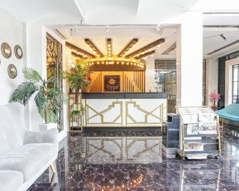 Hotel Sanrina Makassar - Makassar - Lobby