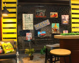 Island Breeze Hostel - Cebu Central - Cebu City - Lobby