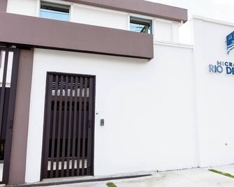Micro Hotel Rio de Piedras - San Pedro Sula - Edifício