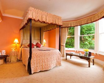 Glen-Yr-Afon House Hotel - Usk - Habitación
