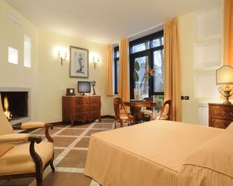 La Locanda Del Pontefice - Luxury Country House - Marino - Slaapkamer