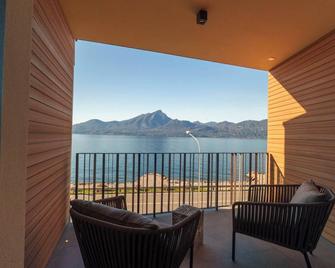 Attilio High Living Suites - Adults Only - Torri Del Benaco - Balcony