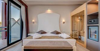 Hotel Oliveto - דסנצאנו דל גארדה - חדר שינה