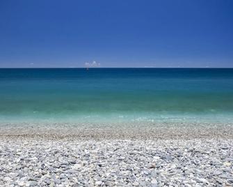 Chun Mure Hotel - Xincheng Township - Plage