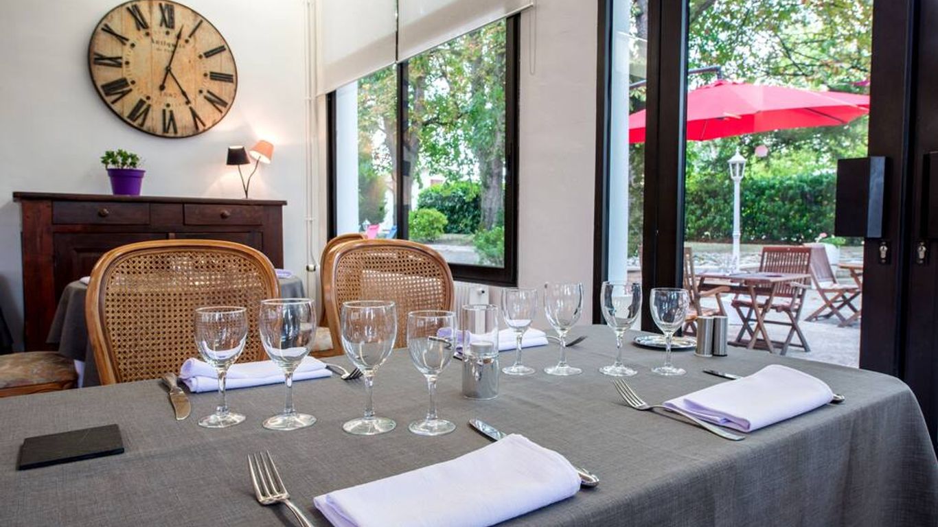 Logis Hotels - Au Colombier du Touron