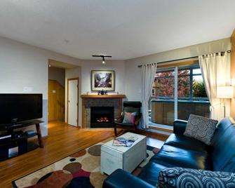 Glaciers Reach by Allseason Vacation Rentals - Whistler - Living room