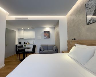 Grandi 32 Boutique Residence - Segrate - Slaapkamer