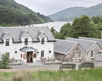 The Whistlefield Inn - Dunoon - Building
