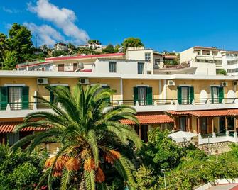Gioula's Residence - Patitiri - Edificio