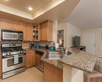 1 bd, 1 bath, 10 mn from Del Mar beaches, racetracks - San Diego - Kitchen